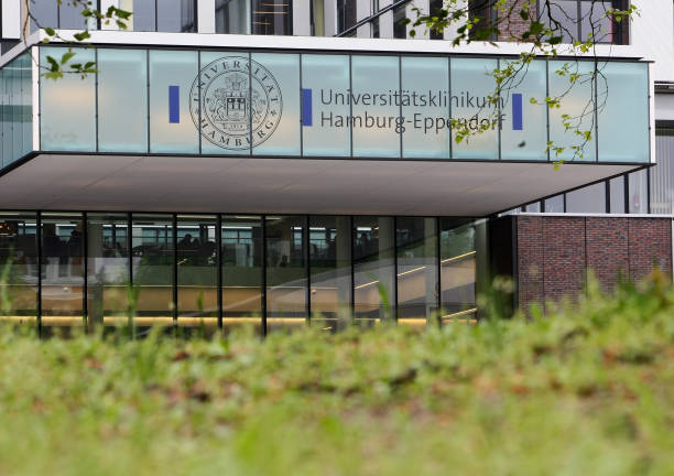 HAMBURG, GERMANY - APRIL 29:  The UKE hospital is seen prior to a news conference on the developments of the swine flu at the at the UKE clinic on April 29, 2009 in Hamburg, Germany. Germany's infectious diseases agency found swine flu in a man and a woman in their late 30s in Bavaria, and a 22-year-old woman in Hamburg at the other end of the country, all of whom had recently returned from Mexico.  (Photo by Joern Pollex/Getty Images)